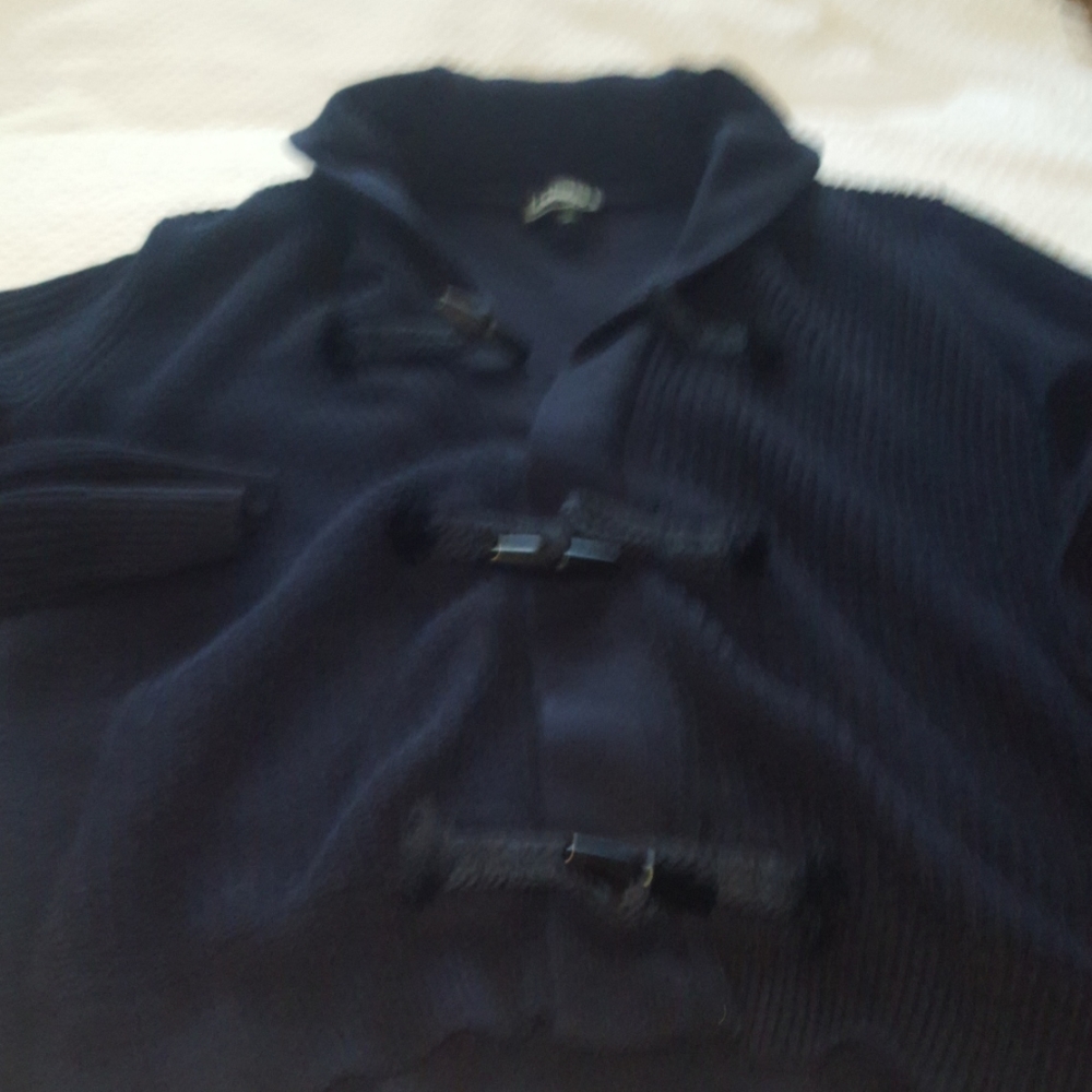 Express Sweater - Picture 5 of 7